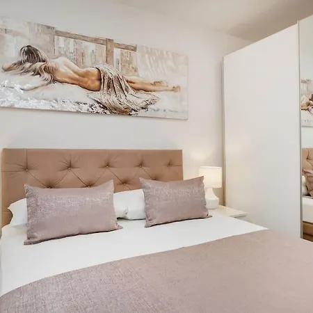 Daire Kate- New In Center Of Lapad Dubrovnik