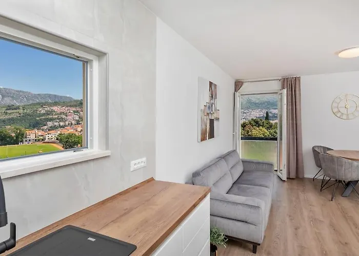 Kate- New In Center Of Lapad