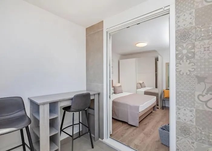 Kate- New In Center Of Lapad * 두브로브니크