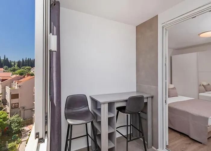 Kate- New In Center Of Lapad * Ντουμπρόβνικ