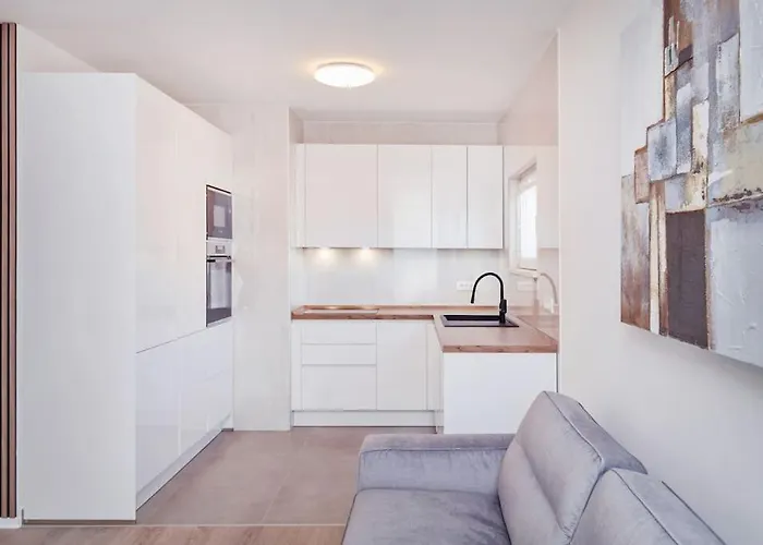 Kate- New In Center Of Lapad