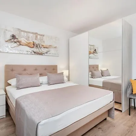 Kate- New In Center Of Lapad Apartamento *