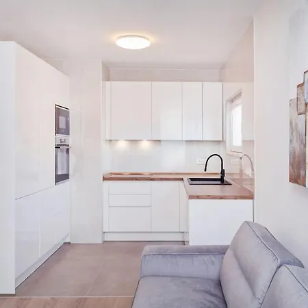 Kate- New In Center Of Lapad